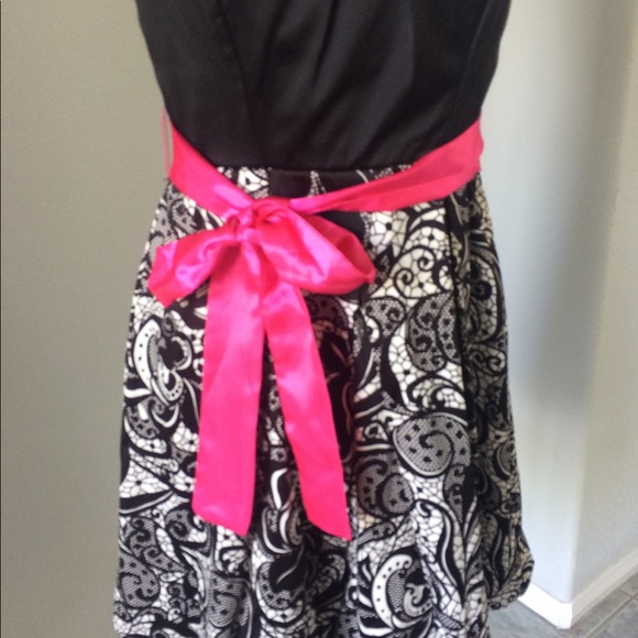 Ruby Rox Strapless Dress - Picture 3 of 6